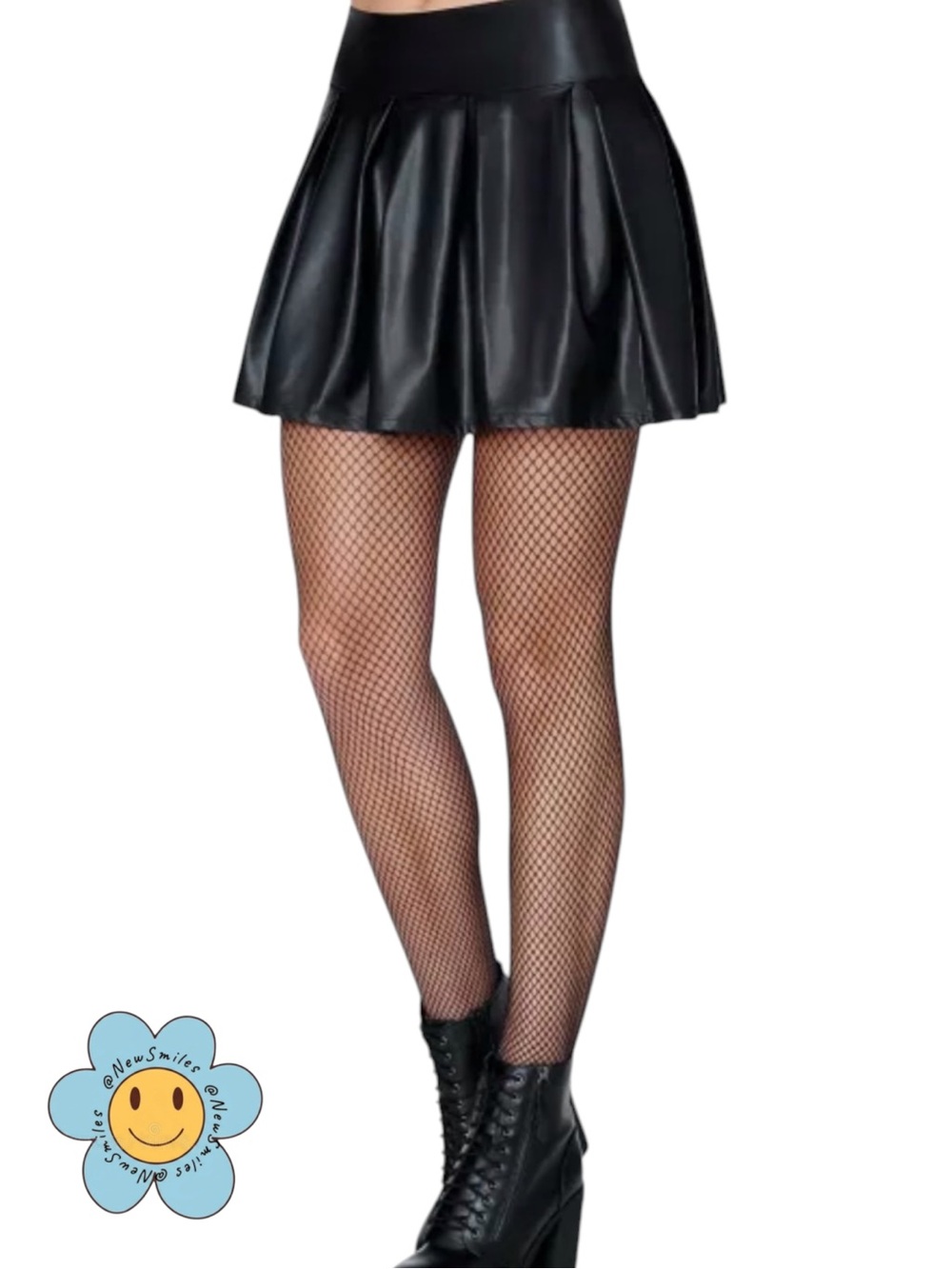 PLAYBOY ~ Mini Skirt ~ Black Faux Leather ~ Pleated ~ GUC